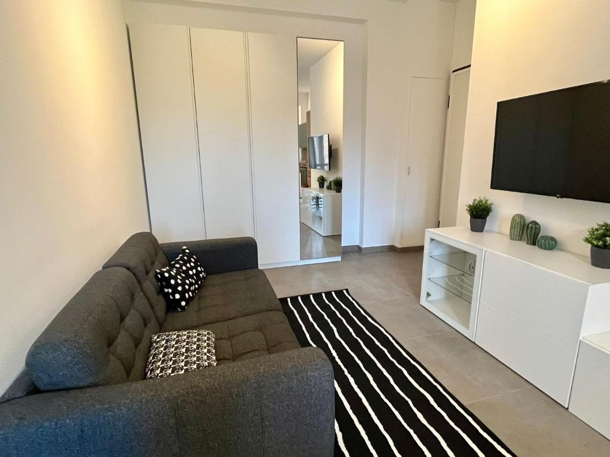 Cozy Apartment San Siro Milano Esterno foto
